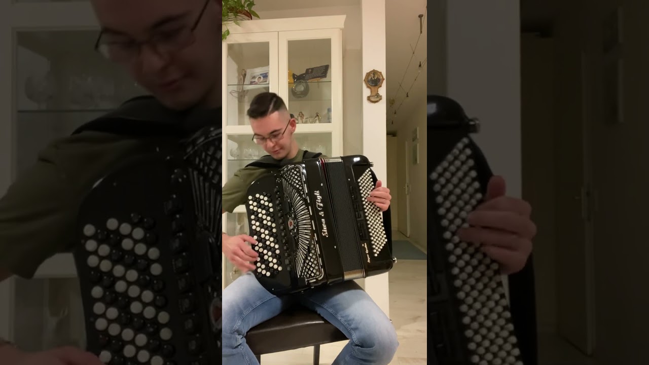 Ivan Komarac - Ramino Kolo (Zlatomir Vasic Boja)