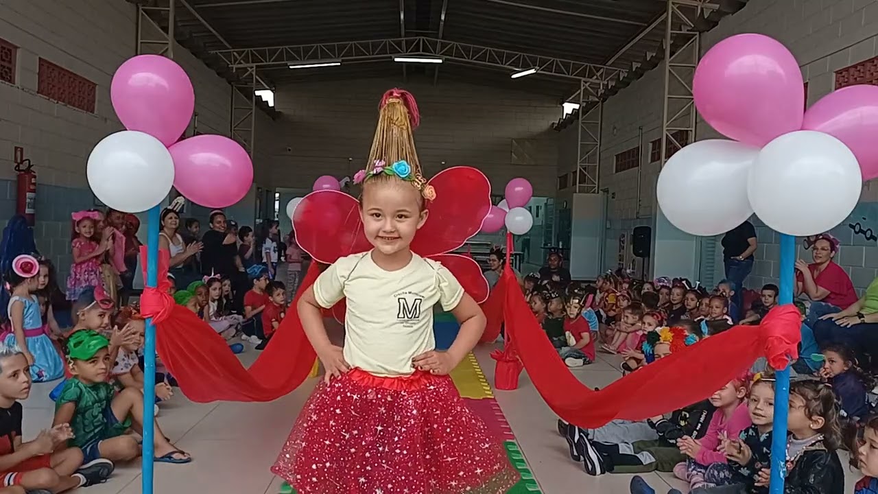 desfile do cabelo maluco e fantasias da 1 etapa B 👏