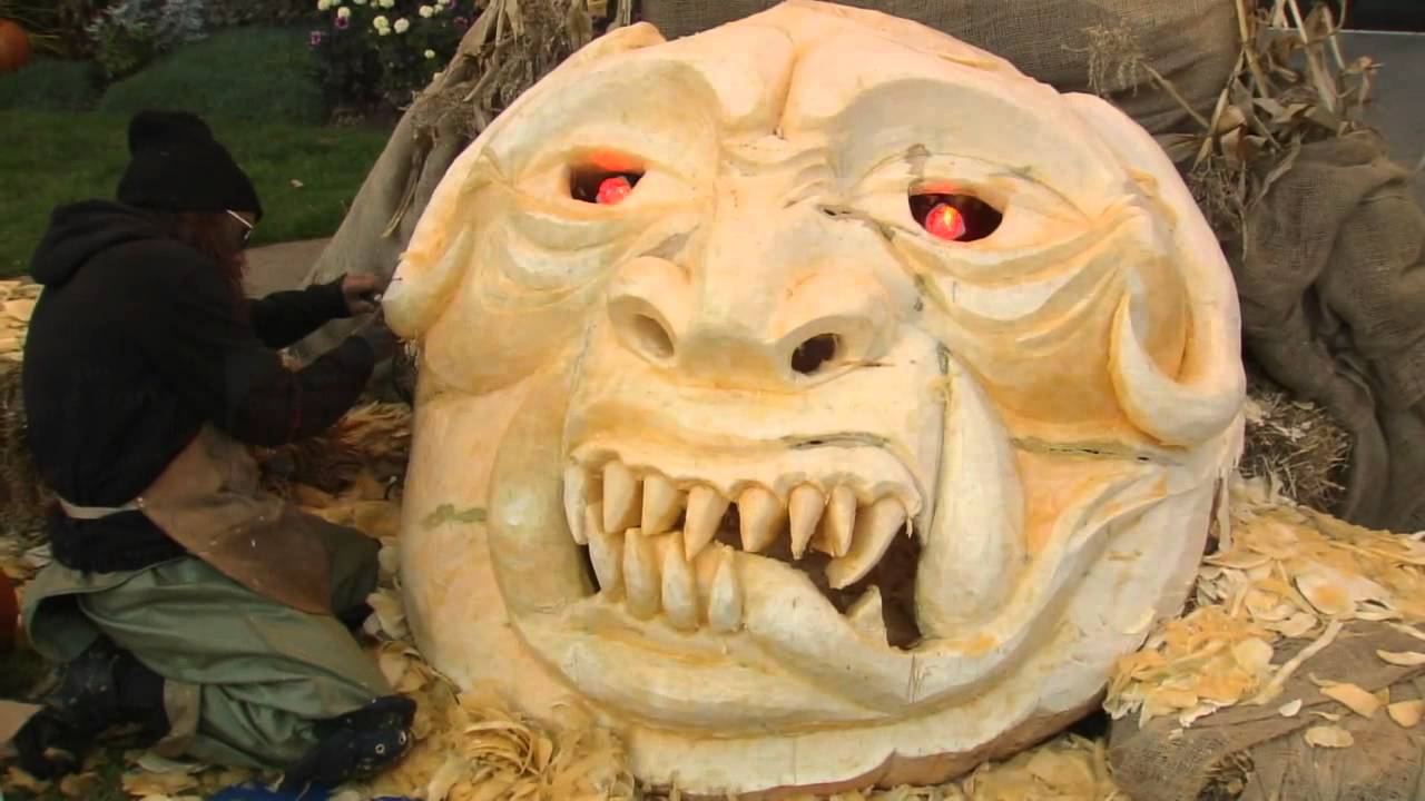 teething rash EXTREME pumpkin carving -- watch this