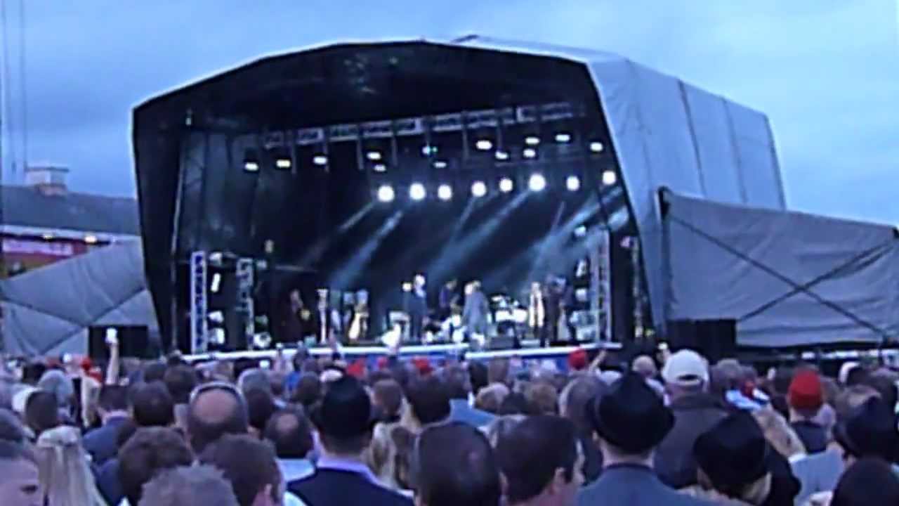 Madness at Doncaster Races 30.6.12
