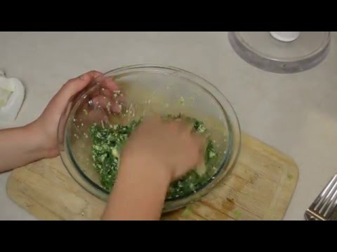 Crunchy Kale Salad with Avocado Lemon Dressing!