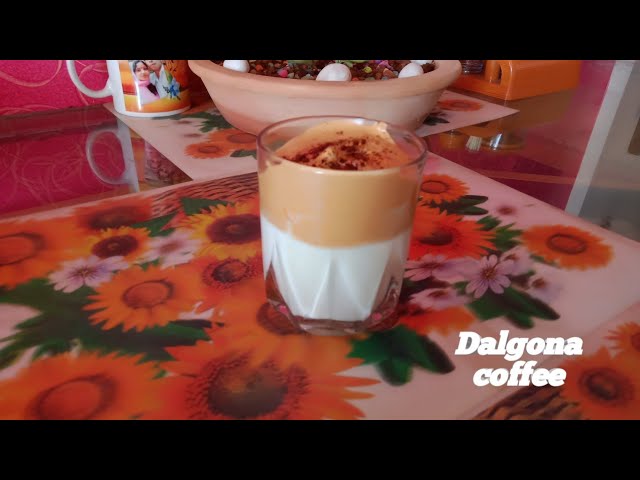 DALGONA COFFEE WITHOUT MACHINE AT HOME | Preeti Pathak Dubey