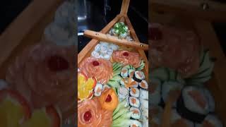 Montando um Barco Com Sushi Bem Decorado