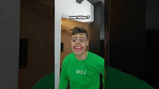 Thumbnail for L'enfant n'a pas le droit de sauter sur le lit