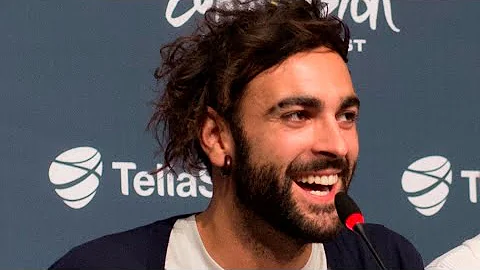 Che fa Mengoni?