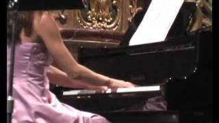 Kristina Hoschlova plays Chopin Preludium No 20