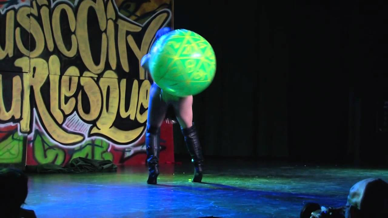 Ava Dahl Roll A D6 Burlesque YouTube Ava dahl roll a d6 burlesque youtube