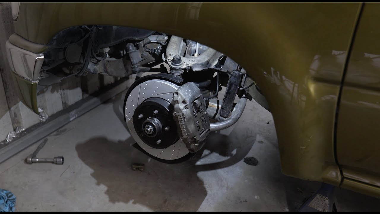Minitruck build - 1991 Toyota Hilux brake upgrade with skyline callipers