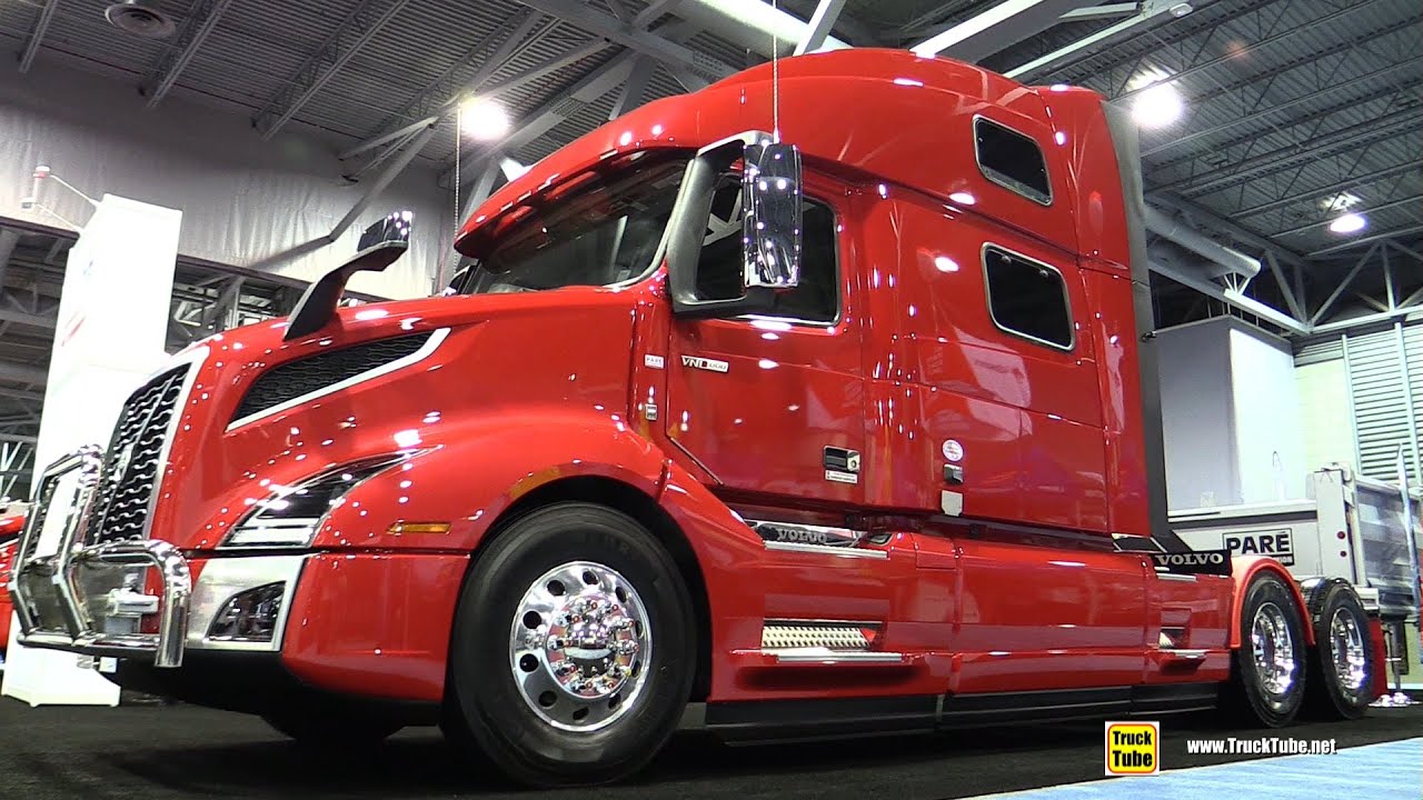 2022 Volvo VNL 860 Sleeper Truck - Exterior Interior Walkaround Tour - Salon Camion Lourd de Quebec