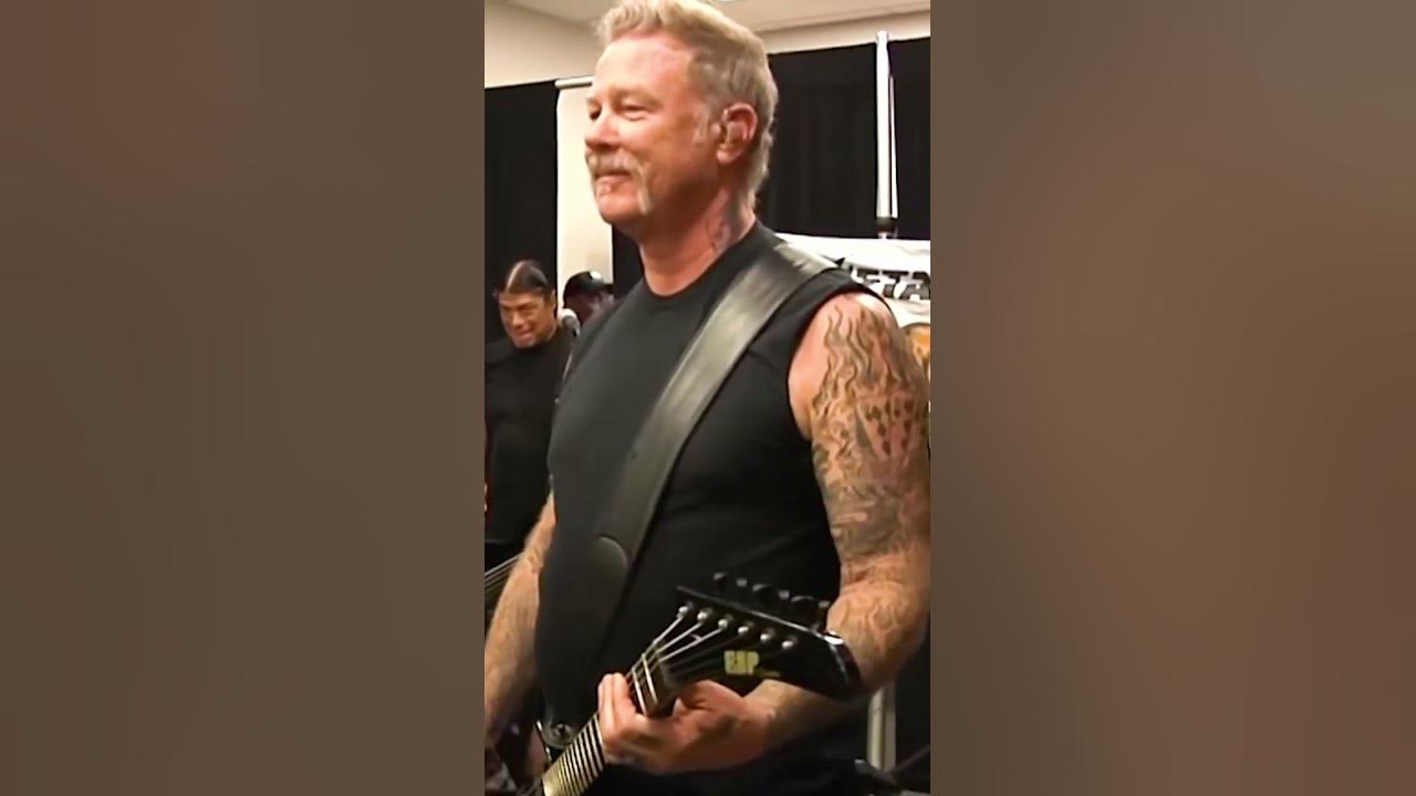 JAMES HETFIELD IMITATING MALCOLM YOUNG (AC/DC) #METALLICA #shorts