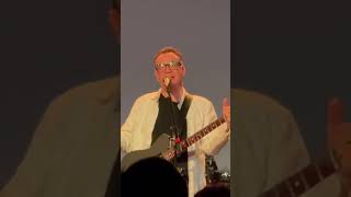 The Guitar ? Player When The Singer Goes on a Rant - Fred Armisen Live in Seattle 