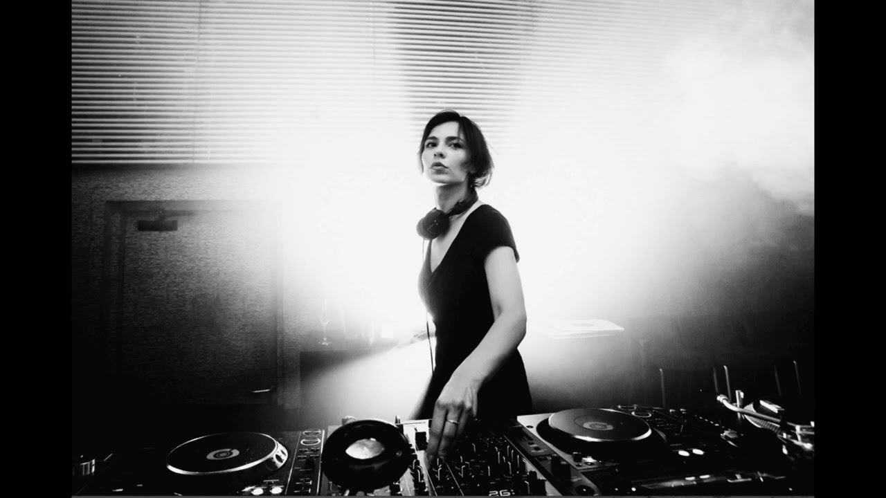 NINA KRAVIZ & G.PERTICHI - LET IT BE