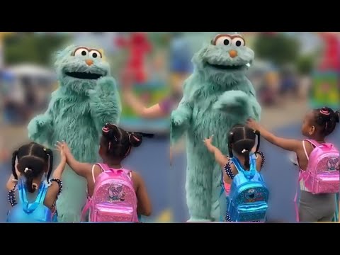 Sesame Place RESPONDS To Viral Video Of Little Girls Being IGNORED By Sesame Street Character