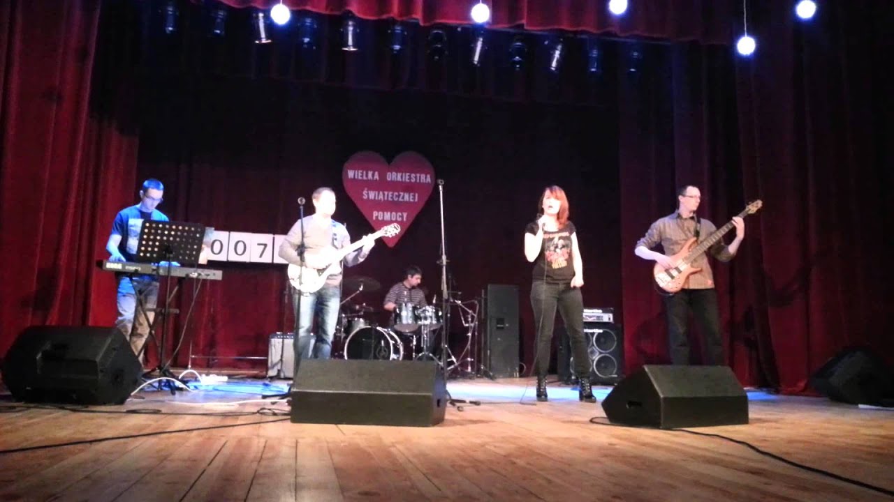 Chorus Band Hold The Line YouTube