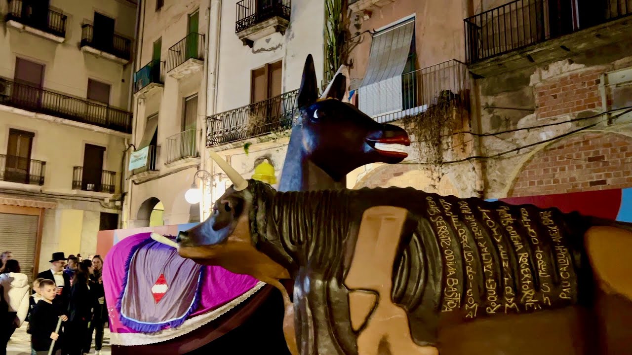 Balls de la MULASSA i del BOU de Carnaval - Arribo dels Reis Carnestoltes (Pl. de l'Oli Valls 2024)