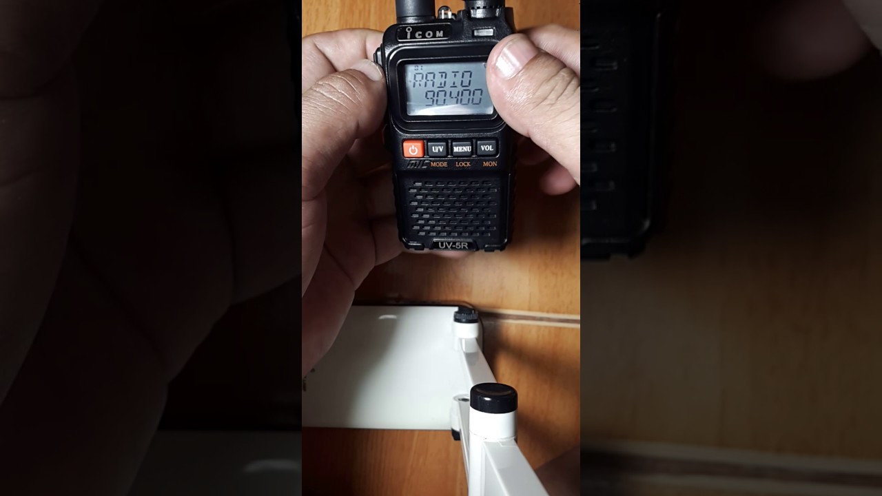 การใช้งานเบื้องต้น icom uv5R