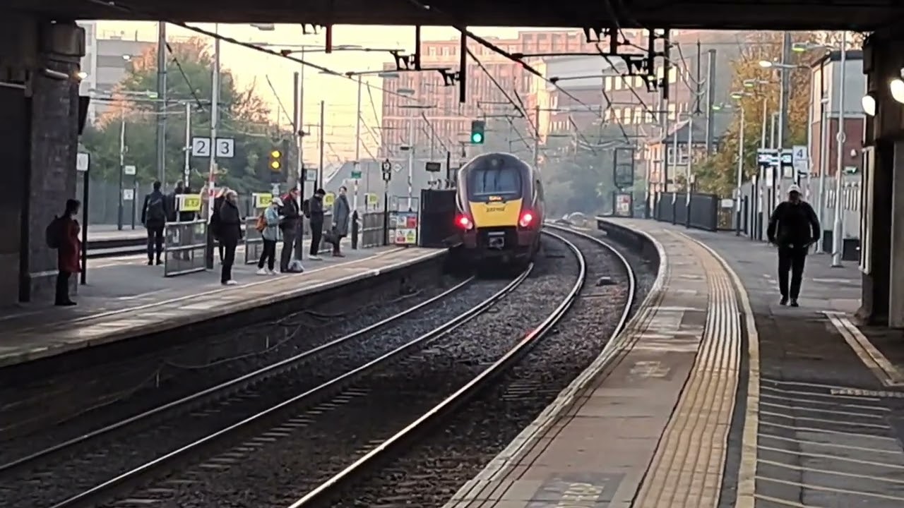 Trains at St Albans City on a early morning - October 2025
