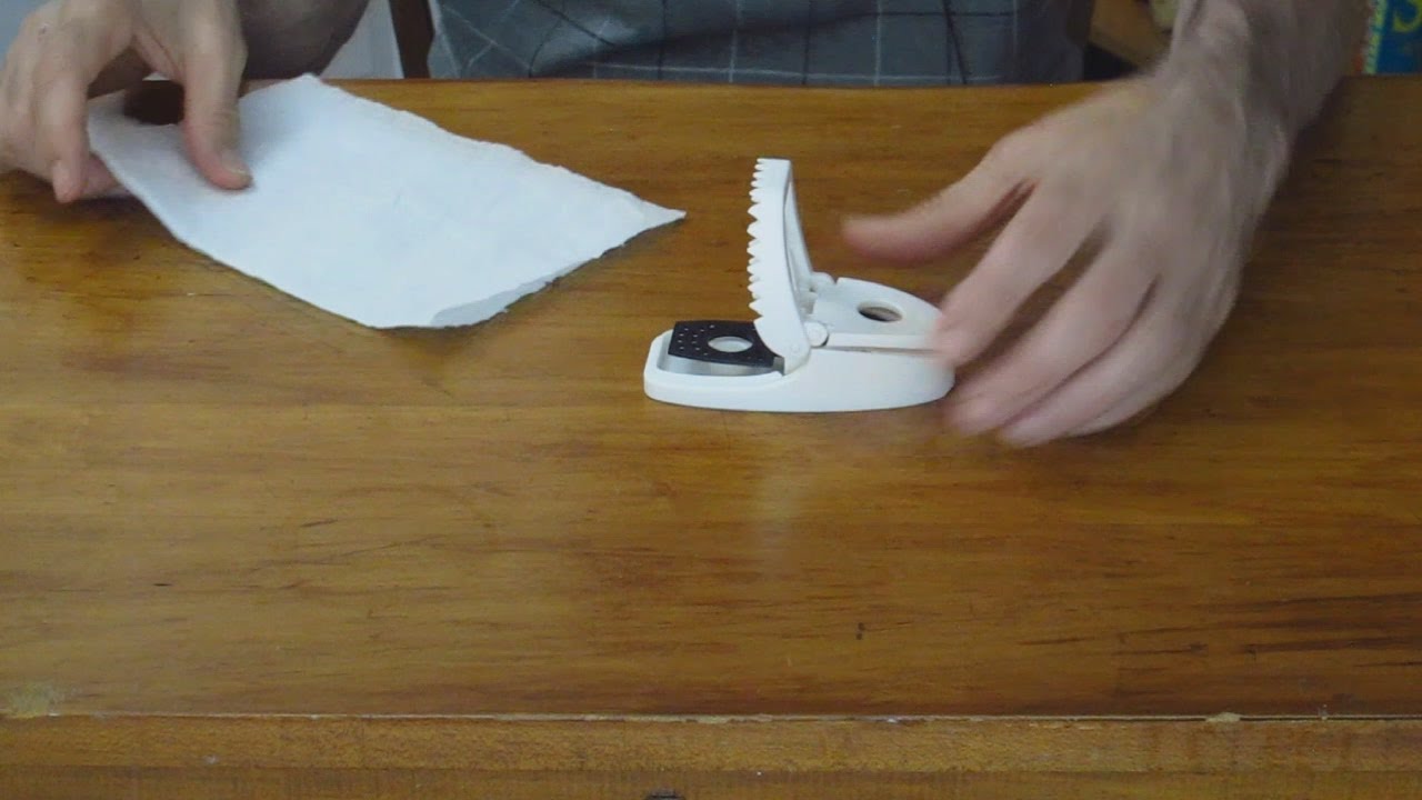 Tomcat Press 'N Set mouse trap, testing