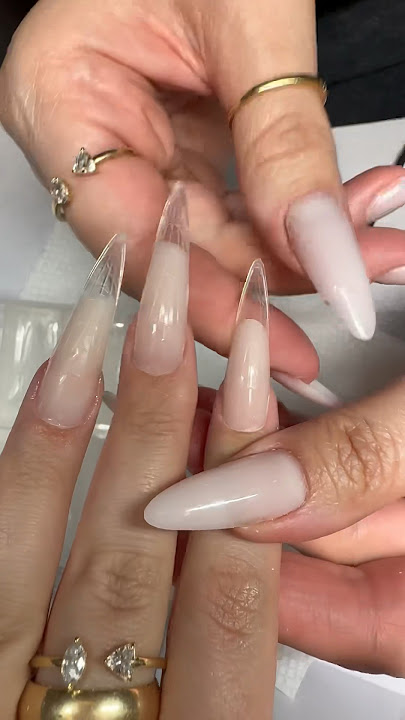 Hard gel dual form extentions nails. Snap same
