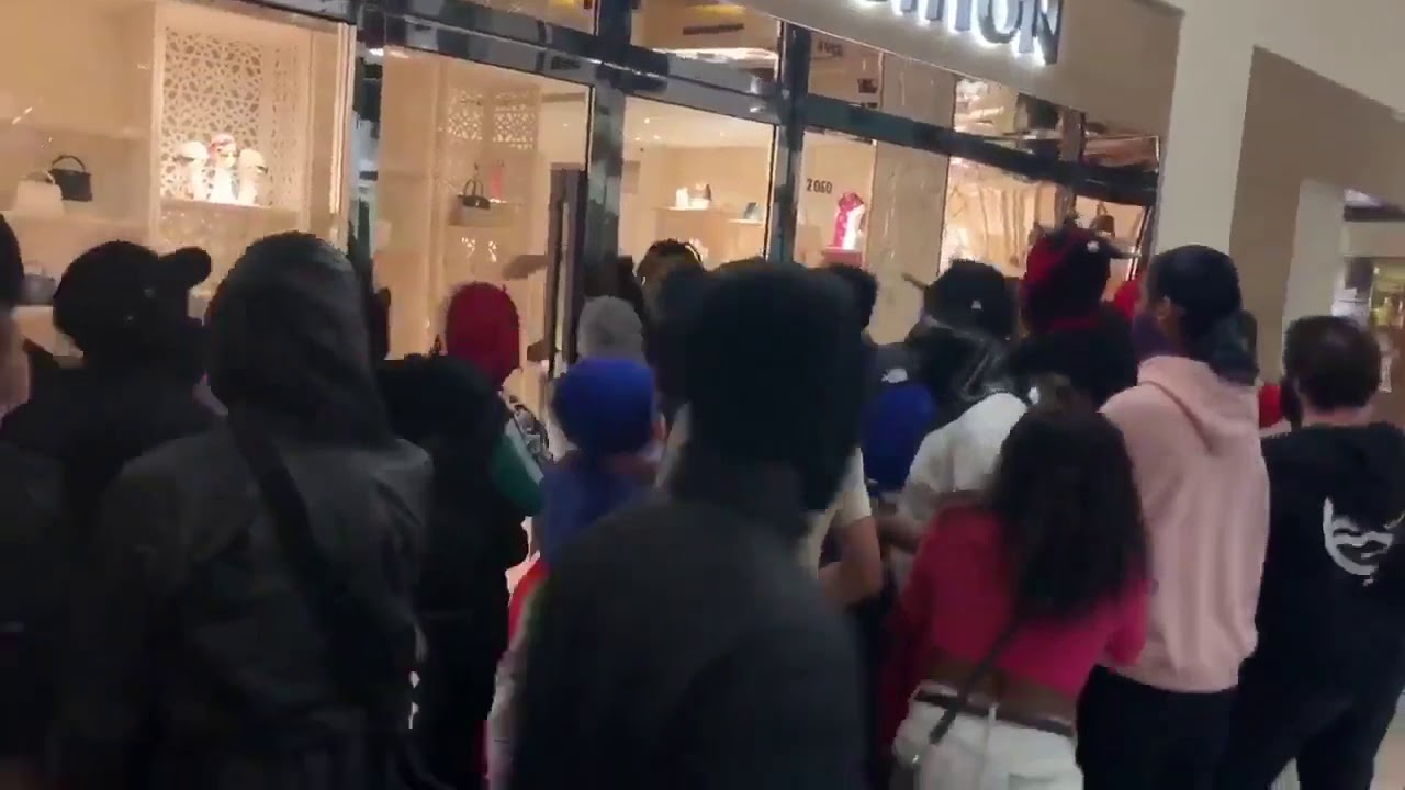 lenox square mall Atlanta looted. wetin concern louis vuitton with George Floyd murder ...