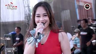 PERTENGKARAN LALA JUPE FT ELLY LOLITA