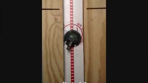 Dynamic single actuator robot climbing a chute