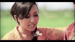 KTP PALSU Ayu Wiryastuti