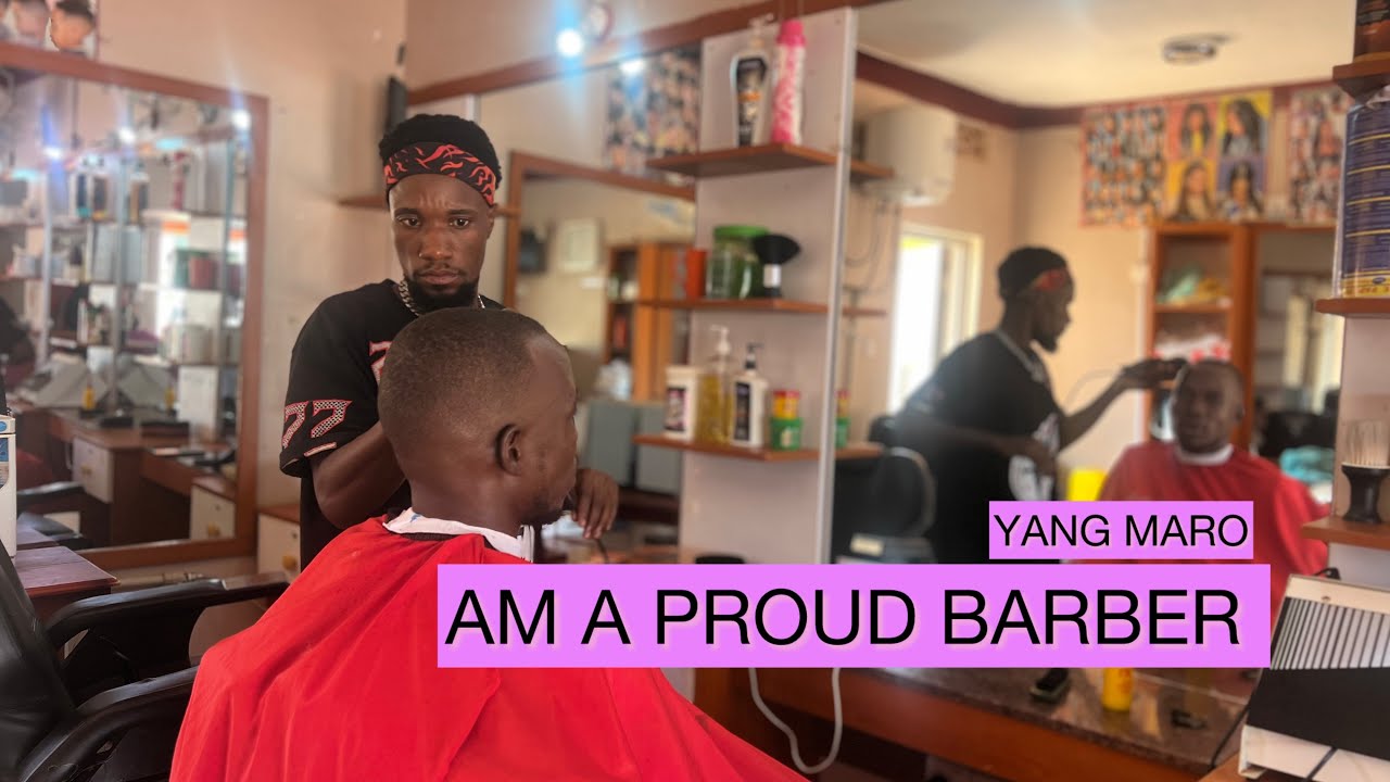 Мы посетили Янга Маро на его рабочем месте, где он рассказал о работе и музыке.