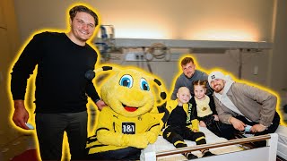 „The true heroes of Dortmund!" | BVB visits children's hospital