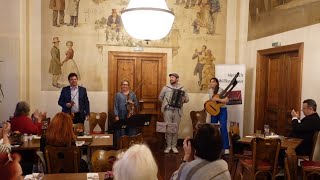 Bravour Schrammeln Begeisterten Das Publikum Im Hotel Regina