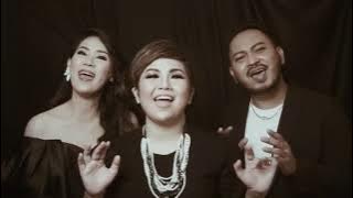 Cover I’m Your Angel by Joy Tobing, Helena and Lucky Octavian.