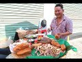 Mẹt bánh mỳ lâu đời đông khách nhất Sài Gòn, ai đi xa về cũng phải ghé mua