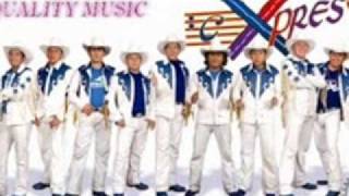 Video thumbnail of "yo soy tu maestro - expreso"