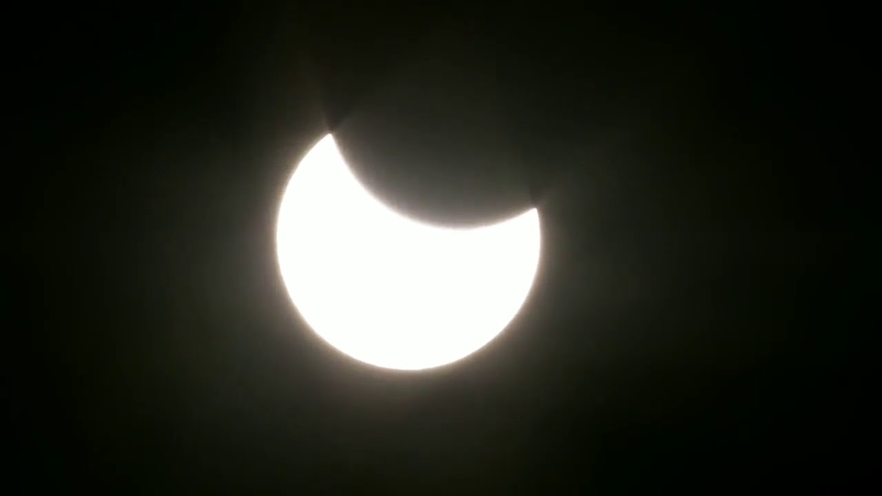 Watch full Solar eclipse 2020!!! with time lapse and instrumental music