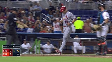 STL@MIA: Carpenter scores on throwing error