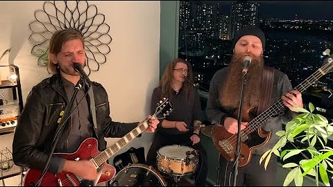 NEW WAY TO PERFORM LIVE