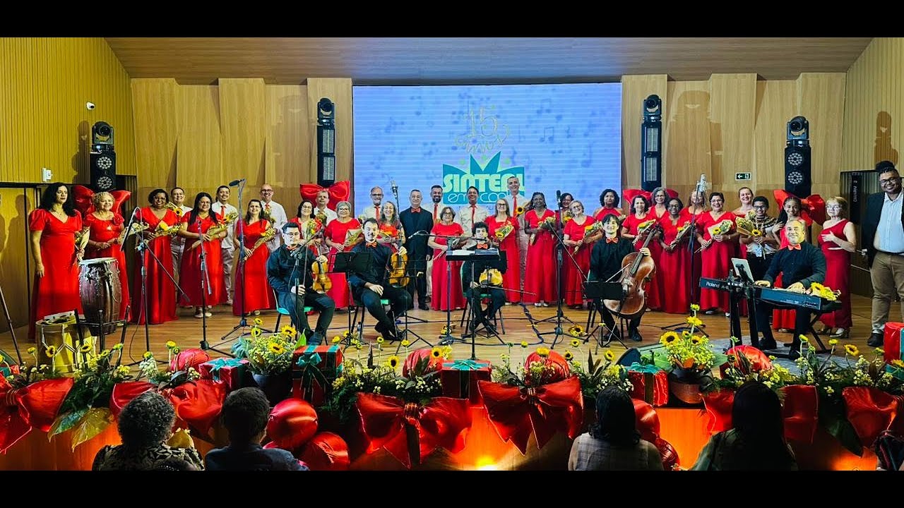 CORAL SINTEAL EM CANTO COMPLETA 15 ANOS DE HITÓRIA EM NOITE MEMORÁVEL