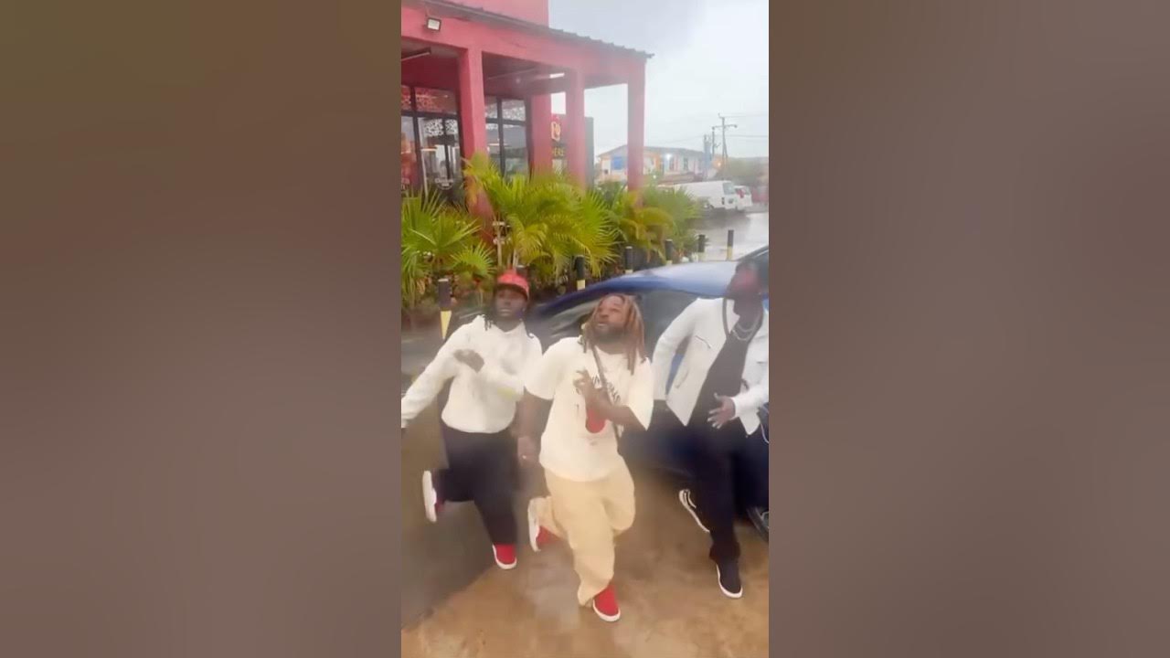 Shatta Wale - Shoulder ft Medikal, Beeztrap KOTM #shattawale #medikal #beeztrapkotm #trending #ghana Shatta Wale - Shoulder ft Medikal, Beeztrap KOTM #shattawale #medikal #beeztrapkotm #trending #ghana