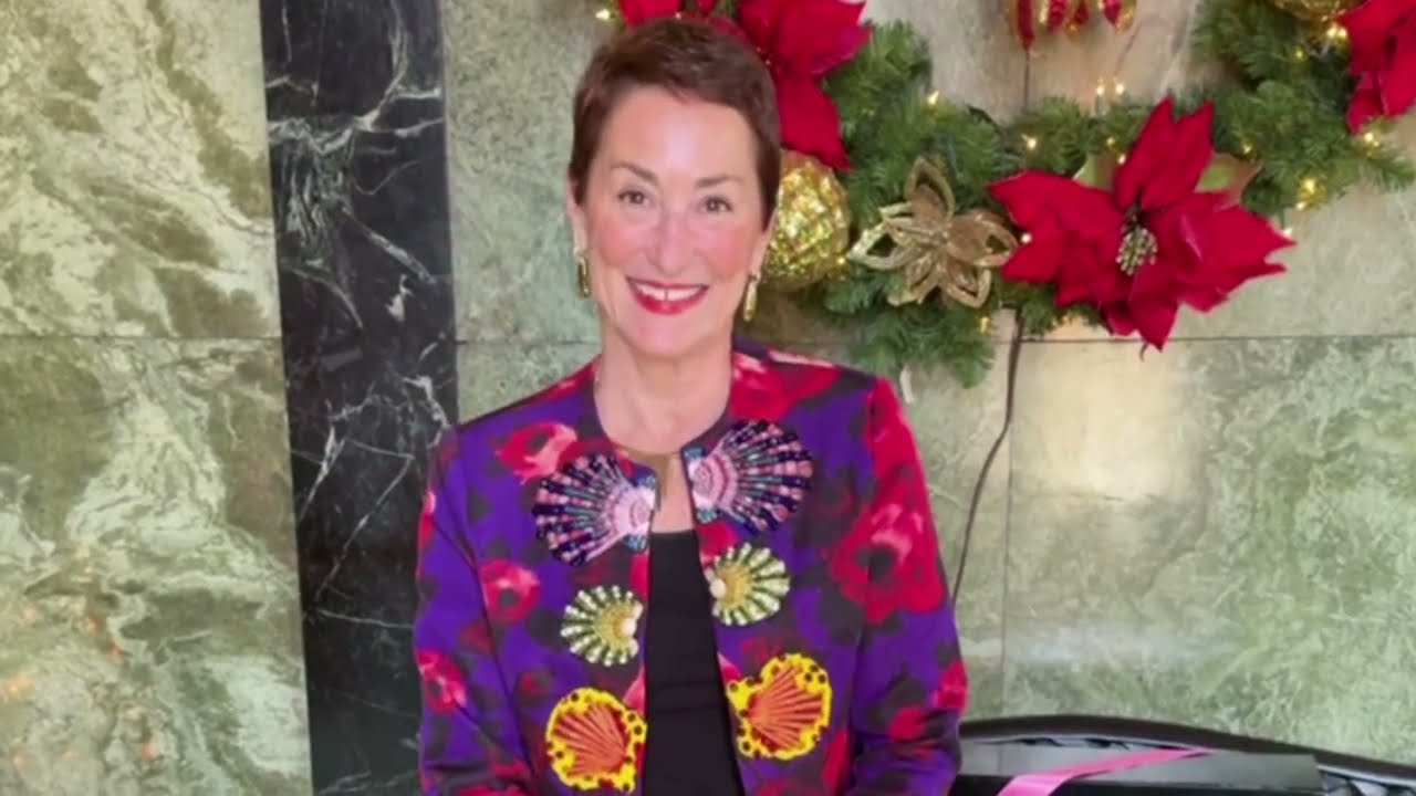 Celebrate 10 Years of Fashion with Us 🎉