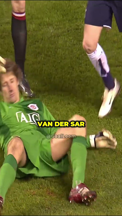 Van der Sar Got Injured, and the Gloves Went to O'Shea