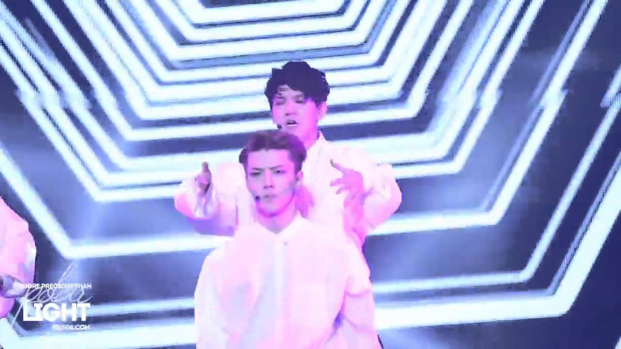FANCAM 140415 EXO Comeback Showcase  Overdose   Baekhyun focus 2