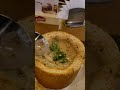 Пробуем грибной суп в хлебе.