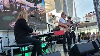 Peter Maffay & Eskimo Boys: You Never Can Tell /Mein Schiff1, 12.5.2026 (Rock’n’sail)