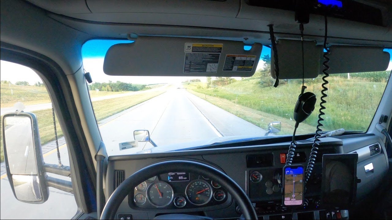 Trucking Vlog/ Trucker Life/ Back to KC/ Fastest Drop and Hook