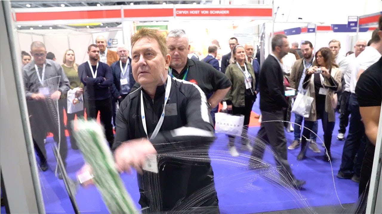 Window Clean Competition Window Cleaning World Cup - YouTube