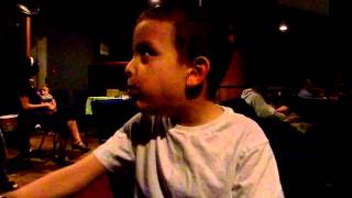 Alastair Moock singing Spaghetti in my Shoe