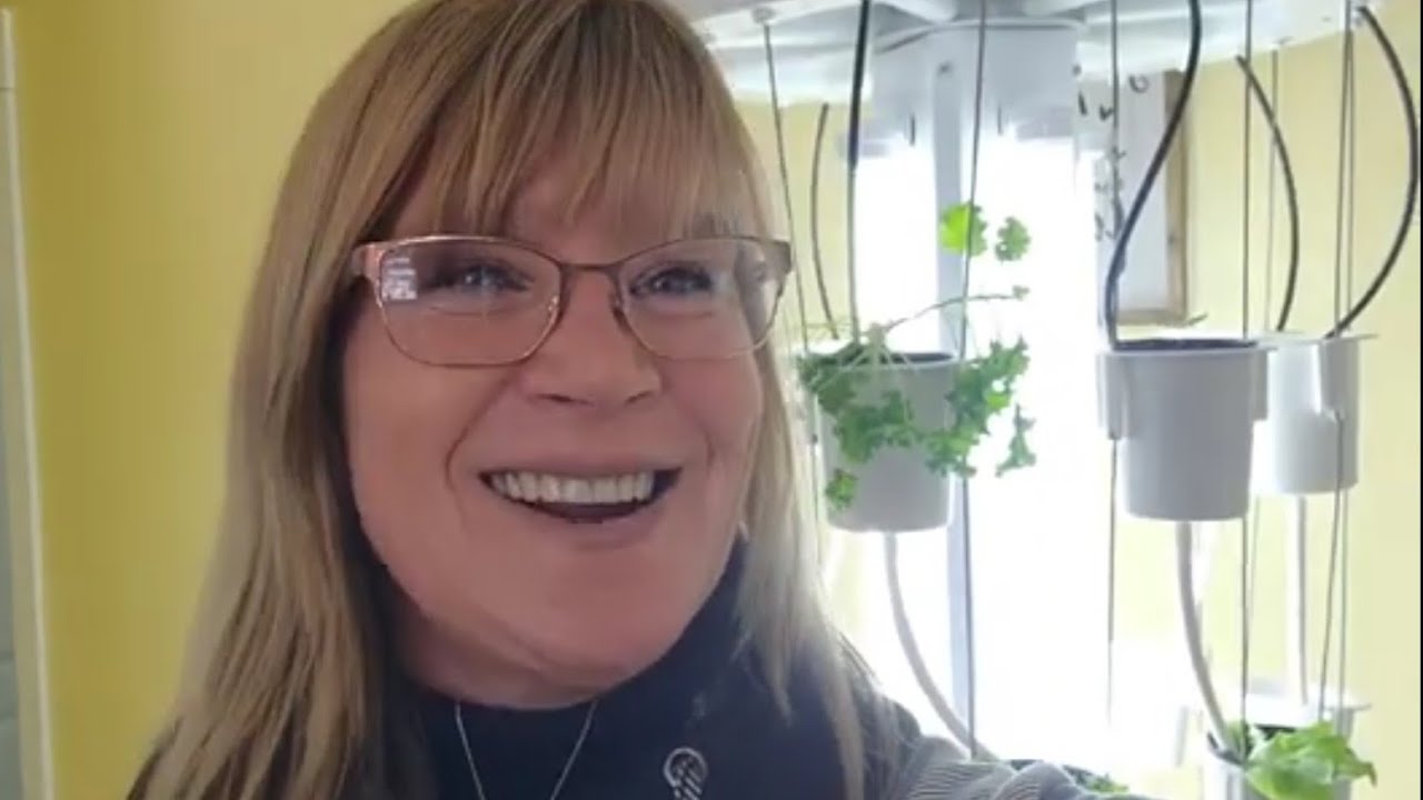 Nutritower Reviews NUTRITOWER. IN HOME, VERTICAL HYDROPONIC GROWING