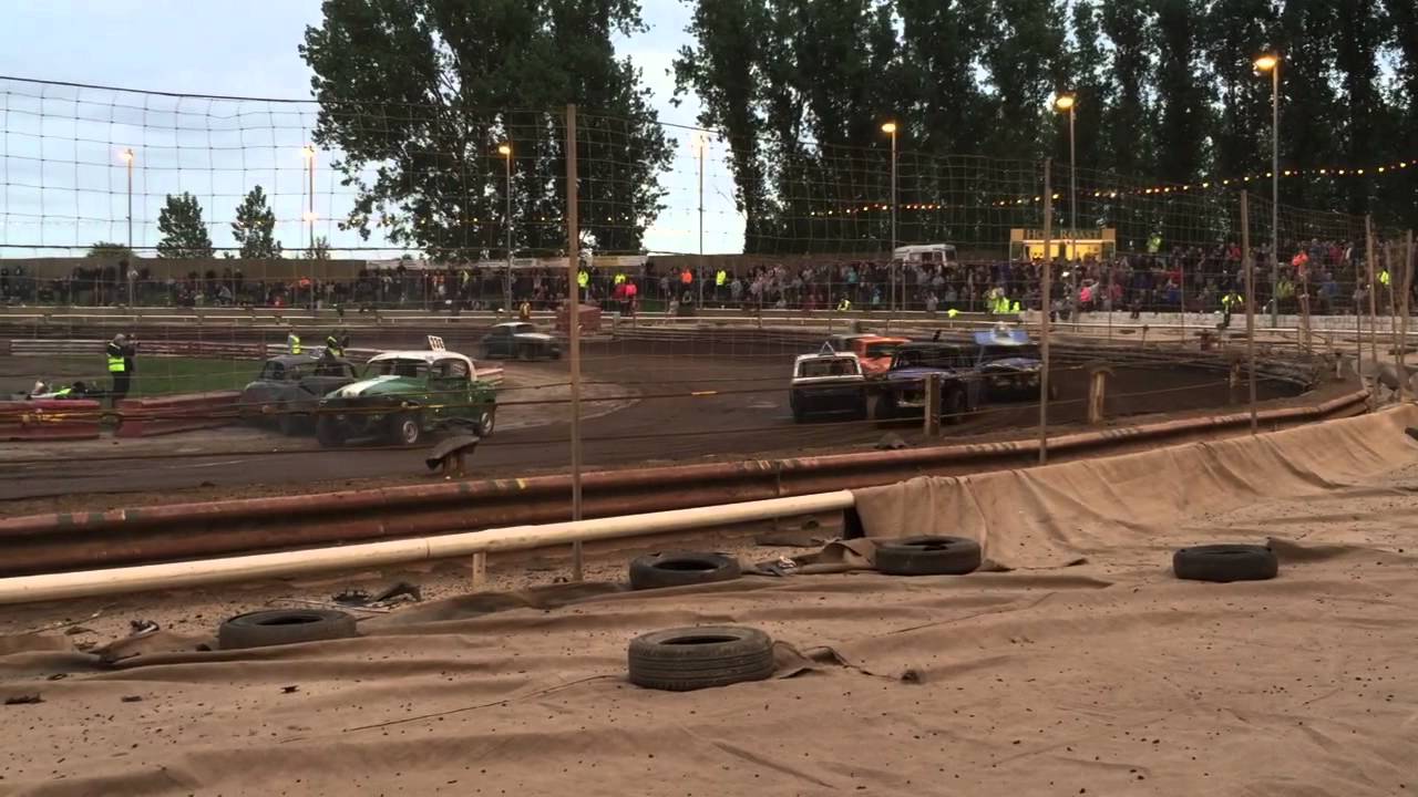 Mildenhall Pre70 Banger Racing 2015 - YouTube