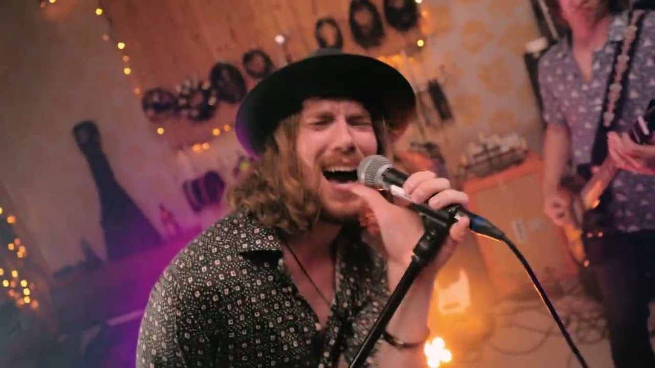 Highwater - Last Train to Paradise (Live Session @ Kemisk Fetma Studios)