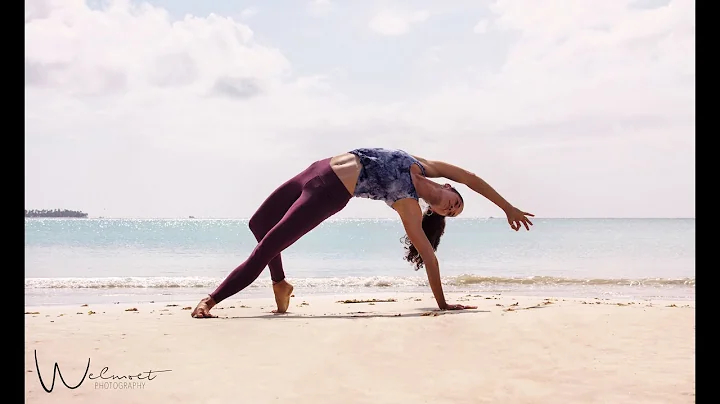 30 Minute Core Flow | NATURAL FLOW | Lindsay Hall